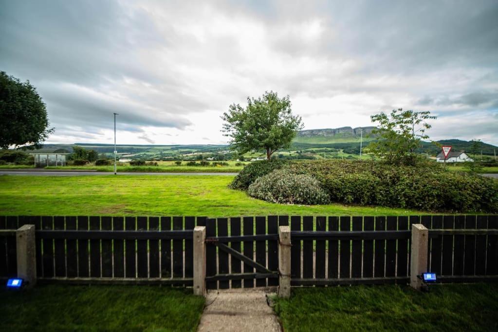 Binevenagh View, Magilligan Holiday Let Limavady Esterno foto